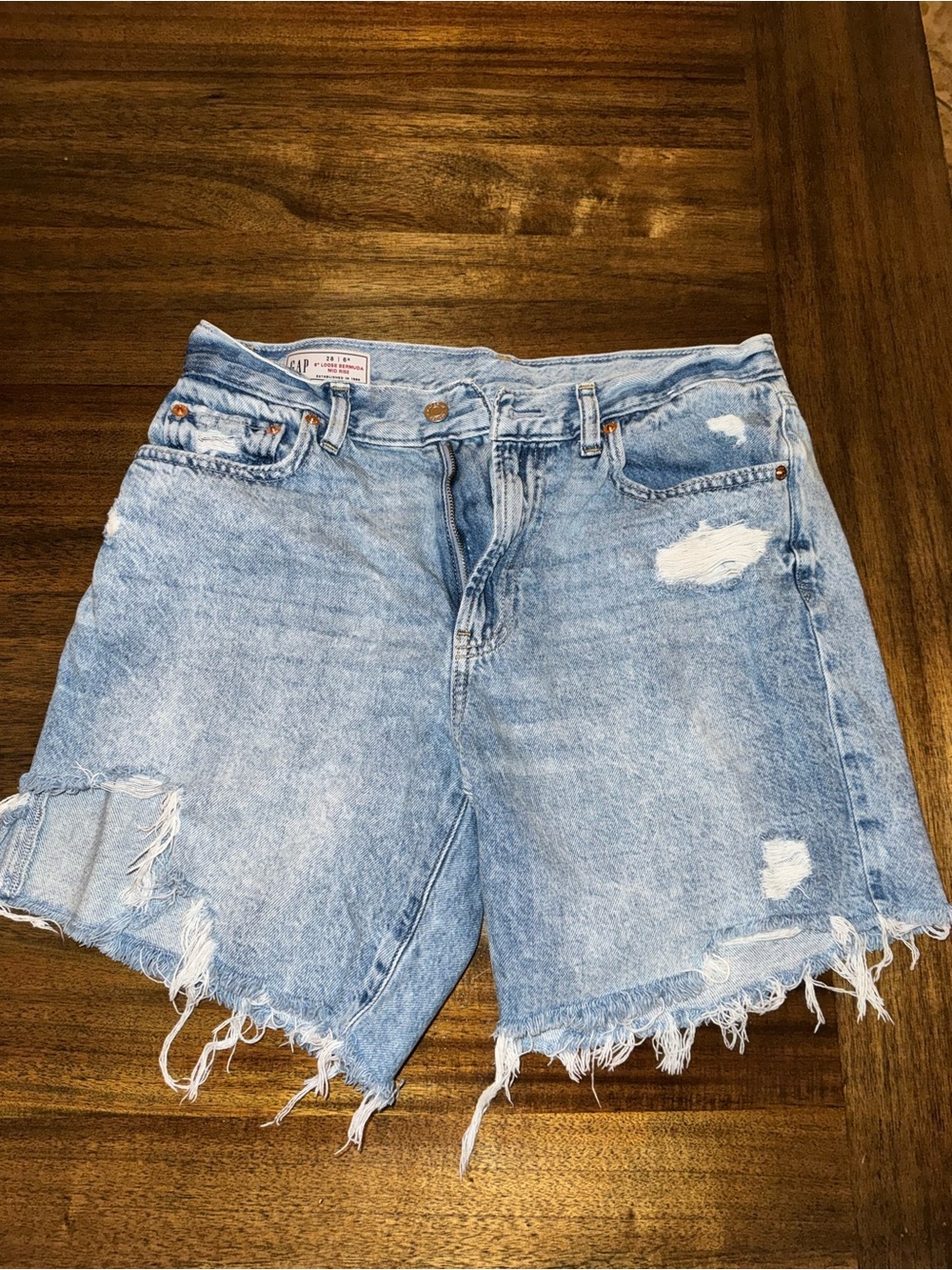GAP loose Distressed Bermuda mid rise blue distressed Jean Shorts - Picture 3 of 10